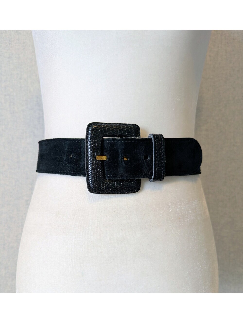 Vintage 90s Calderon suede belt w/ croc embossed buckle